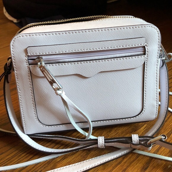 Rebecca Minkoff Handbags - NWT Rebecca Minkoff saffiano leather crossbody